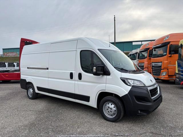 PEUGEOT Boxer usata, con Alzacristalli elettrici