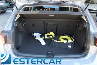 VOLKSWAGEN Golf usata, con Fari LED