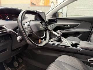 PEUGEOT 5008 usata, con Boardcomputer