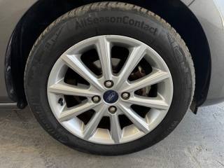 FORD Fiesta usata, con Fari LED