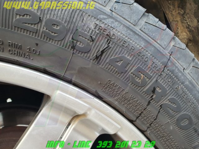 MITSUBISHI Pajero usata 42