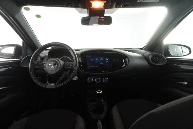 TOYOTA Aygo X usata 9