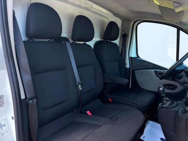 RENAULT Trafic usata, con Bluetooth