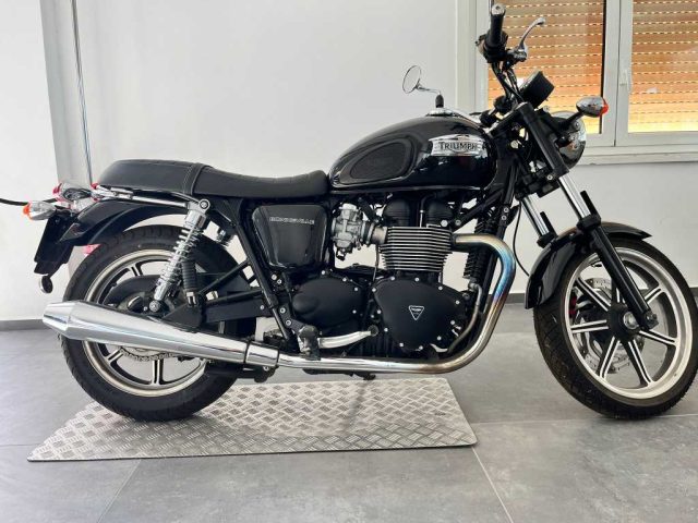 TRIUMPH Bonneville usata 1