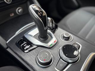 ALFA ROMEO Stelvio usata, con Airbag testa