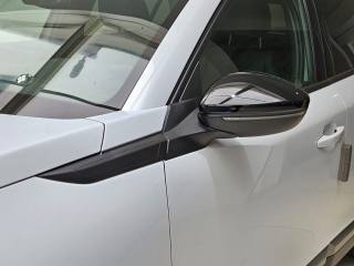 PEUGEOT 2008 usata, con Controllo automatico clima