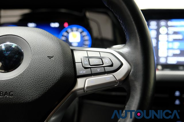 VOLKSWAGEN Golf usata, con Fari LED