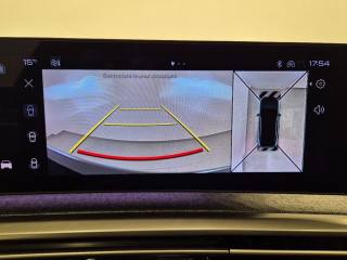 PEUGEOT 5008 usata, con Touch screen