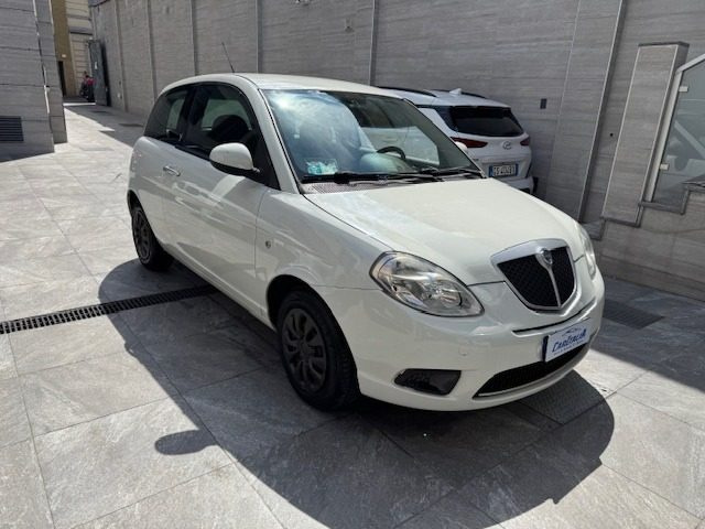 LANCIA Ypsilon usata, con ABS