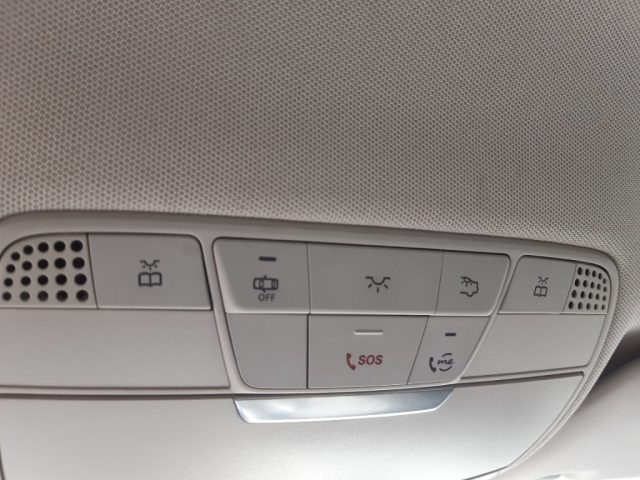 MERCEDES-BENZ E 220 usata, con Touch screen