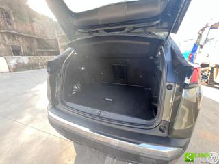 PEUGEOT 3008 usata, con Volante in pelle