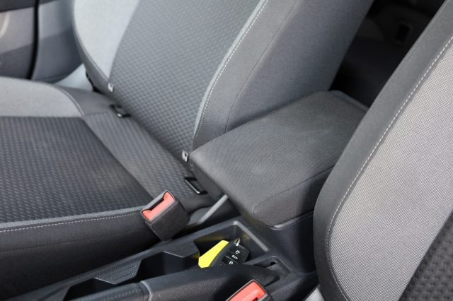 VOLKSWAGEN Taigo usata, con Pneumatici estivi