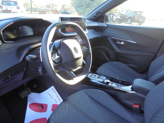 PEUGEOT 2008 usata 26