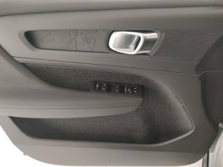 VOLVO XC40 usata, con Autoradio digitale