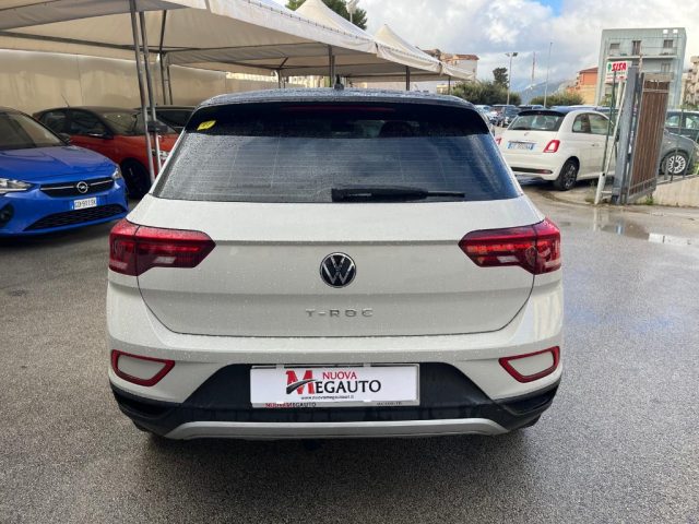 VOLKSWAGEN T-Roc usata, con Autoradio