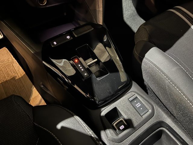 OPEL Corsa usata, con ESP