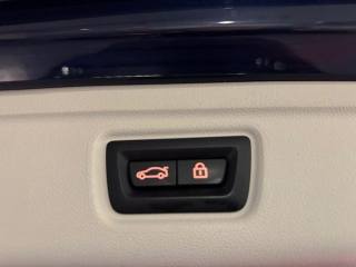 BMW 320 usata, con Portellone posteriore elettrico