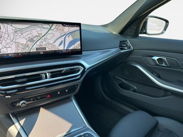 BMW 320 usata, con Controllo automatico clima