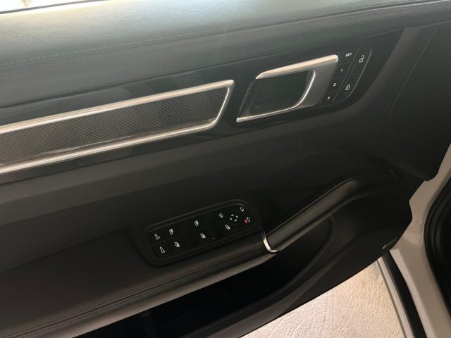 PORSCHE Cayenne usata, con Airbag testa