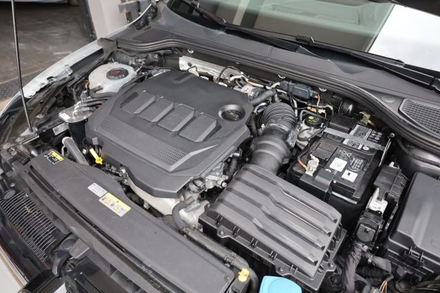 VOLKSWAGEN Golf Variant usata 138