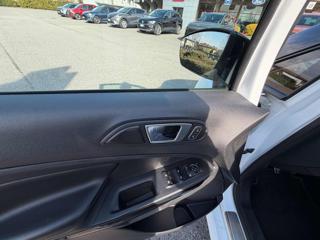 FORD EcoSport usata, con USB