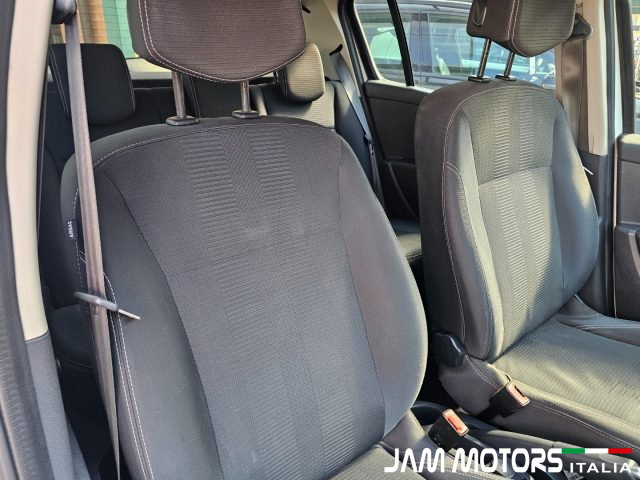 RENAULT Clio usata, con Servosterzo