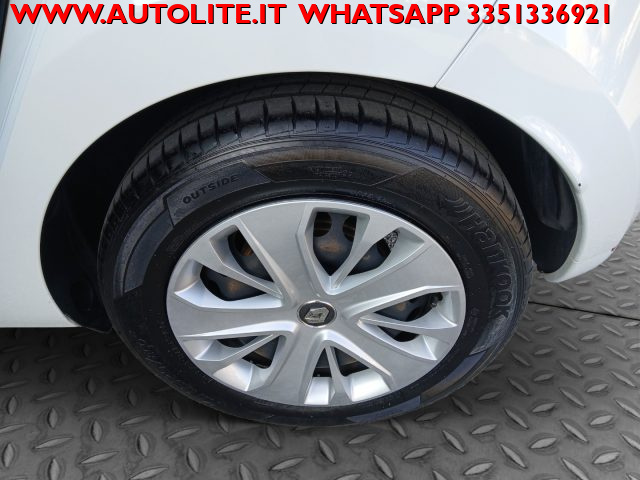 RENAULT Clio usata, con Sedile posteriore sdoppiato