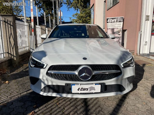 MERCEDES-BENZ CLA 180 usata, con Airbag
