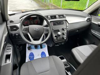 MAHINDRA KUV100 usata, con Controllo trazione