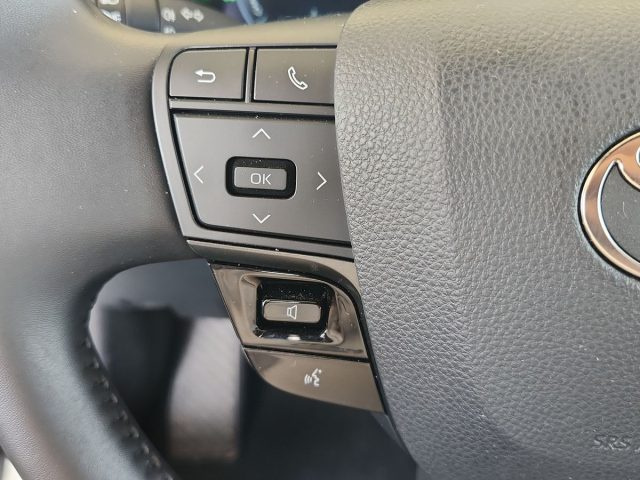 TOYOTA C-HR usata, con Specchietti laterali elettrici