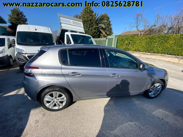 PEUGEOT 308 usata, con Airbag