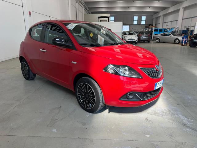LANCIA Ypsilon usata, con Autoradio