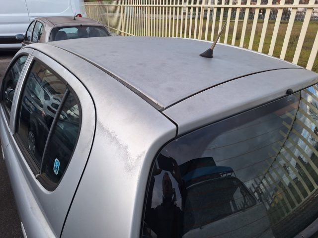 TOYOTA Yaris usata 13