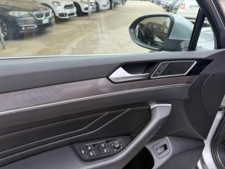 VOLKSWAGEN Passat Alltrack usata, con ESP