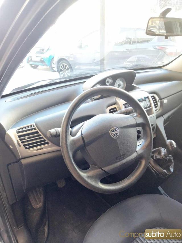 LANCIA Ypsilon usata, con Servosterzo