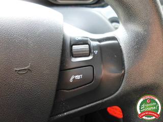 PEUGEOT 208 usata, con Vivavoce