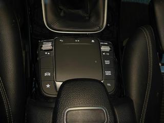 MERCEDES-BENZ A 180 usata, con Controllo automatico clima