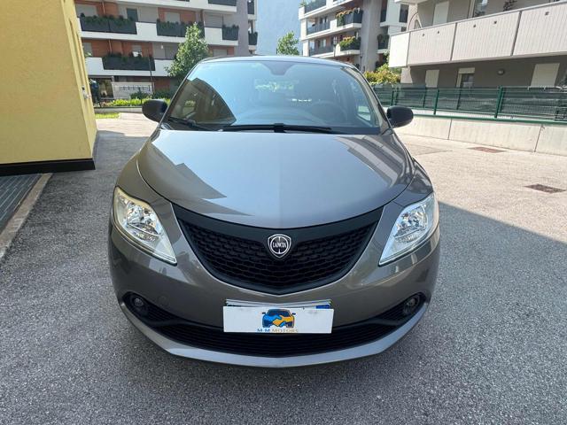LANCIA Ypsilon usata, con Airbag
