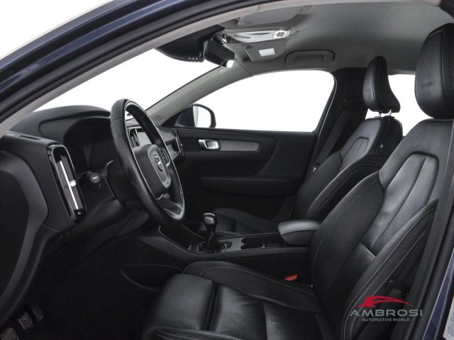 VOLVO XC40 usata 8