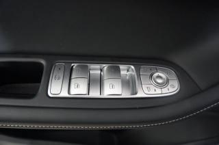 OMODA 5 usata, con USB