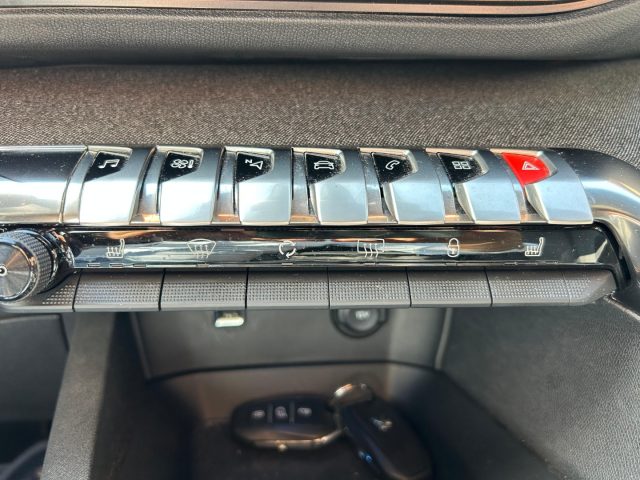 PEUGEOT 3008 usata, con Interni in pelle