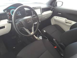 SUZUKI Ignis usata, con Autoradio