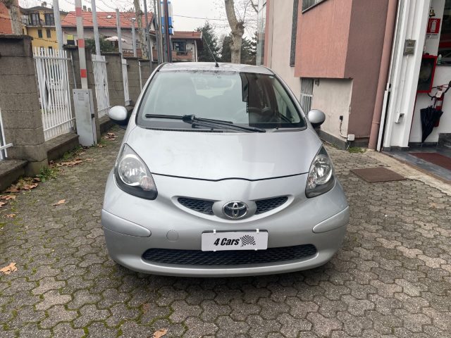 TOYOTA Aygo usata, con Airbag