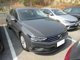 VOLKSWAGEN Passat 1.6 TDI SCR DSG Business BMT Automatic Navi