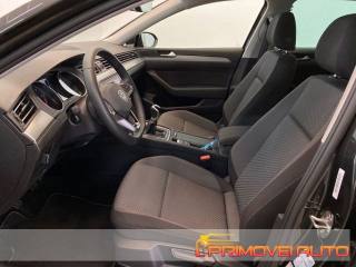 VOLKSWAGEN Passat Variant usata, con Airbag laterali