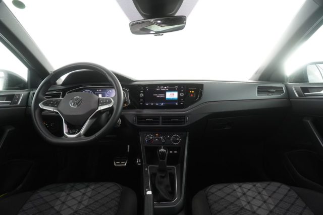 VOLKSWAGEN Taigo usata 10