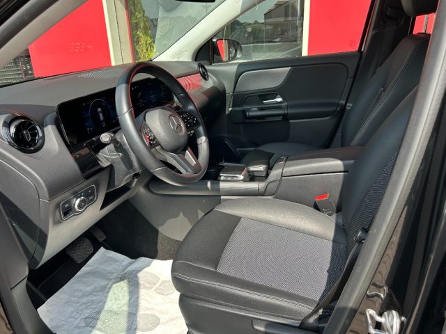 MERCEDES-BENZ GLA 200 usata, con Alzacristalli elettrici