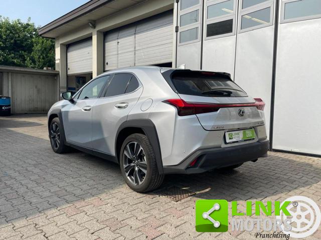 LEXUS UX 250h usata, con Airbag laterali