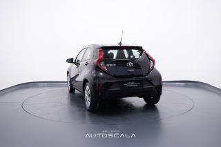 TOYOTA Aygo X usata, con Autoradio