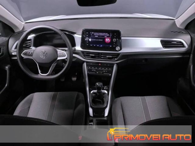 VOLKSWAGEN T-Roc usata, con Autoradio